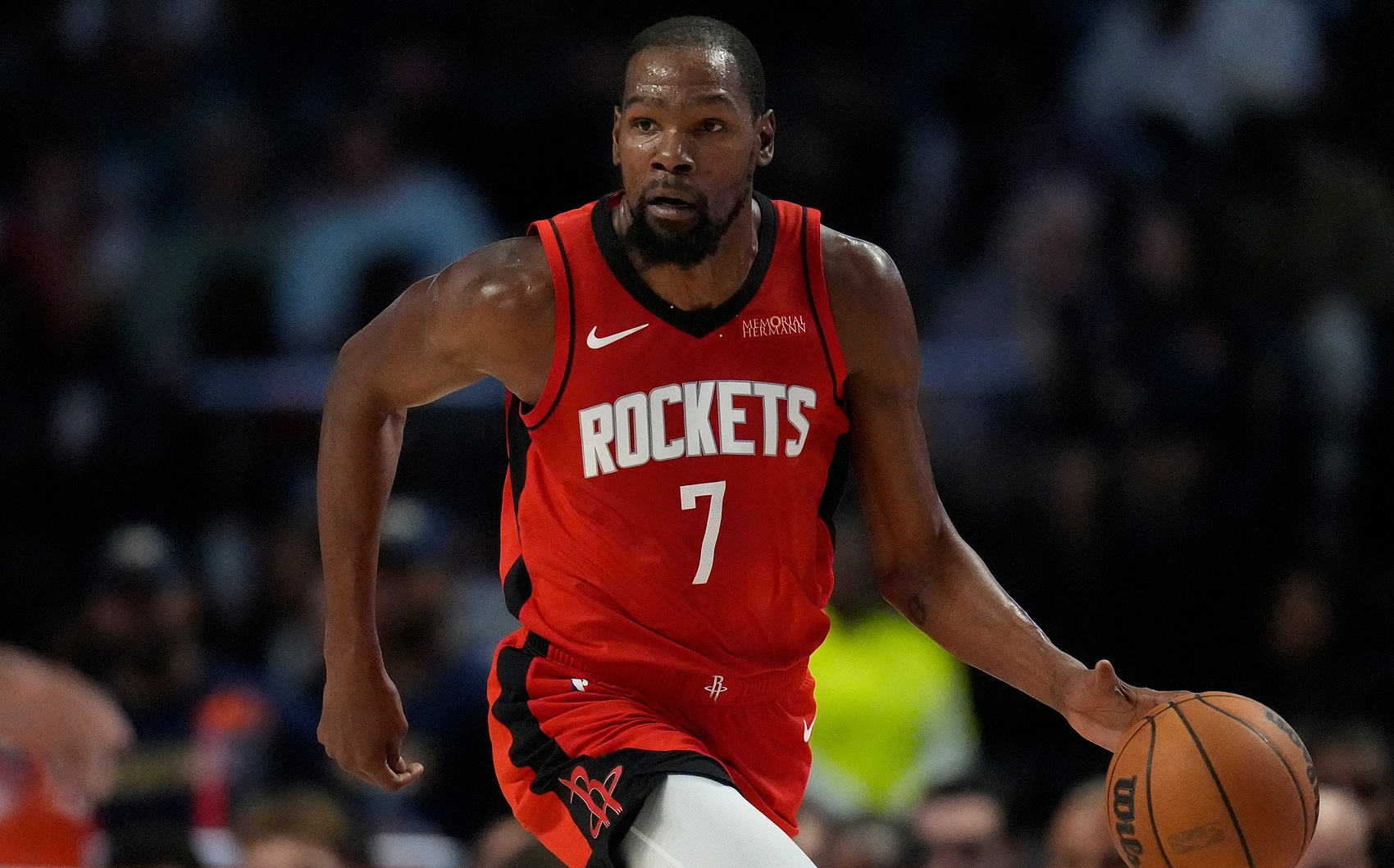 包含国际比赛日休斯敦火箭备战全明星赛那不勒斯强势反弹备战NBA季后赛，现场解说直呼：山东男篮更衣室发声的词条