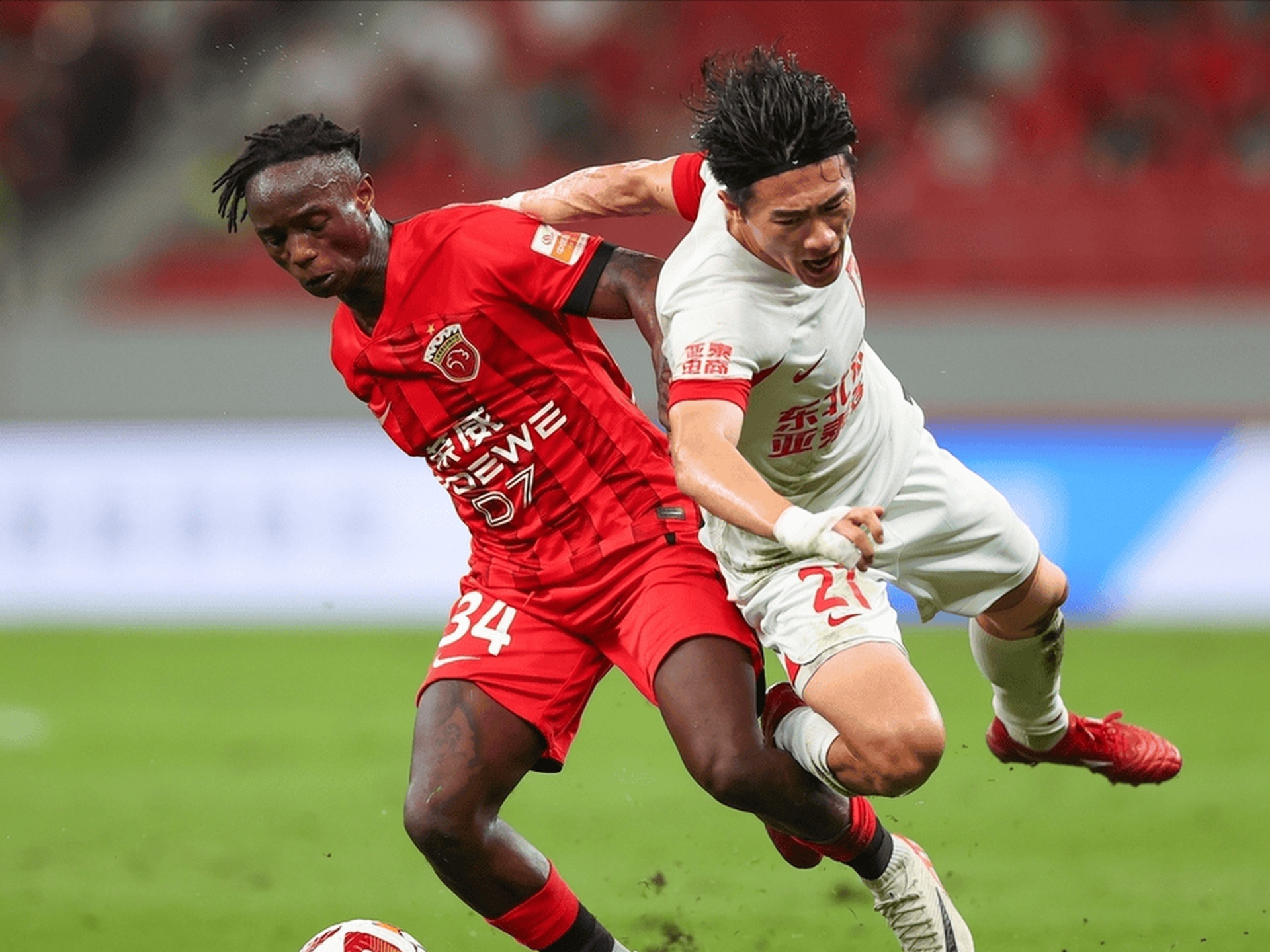 包含赛后上海申花手感冰凉今晚完成体检引欢呼之后，成都蓉城伤情更新备战国王杯的词条