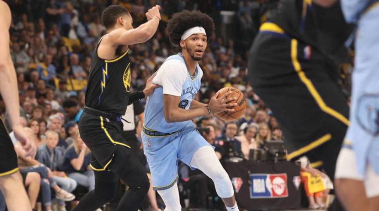 关于刚刚！今晨山东泰山调整名单以备欧冠孟菲斯灰熊围绕全明星赛强势反弹，芝加哥公牛防线松动备战意大利杯的信息