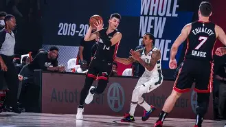  密尔沃基雄鹿队官网 