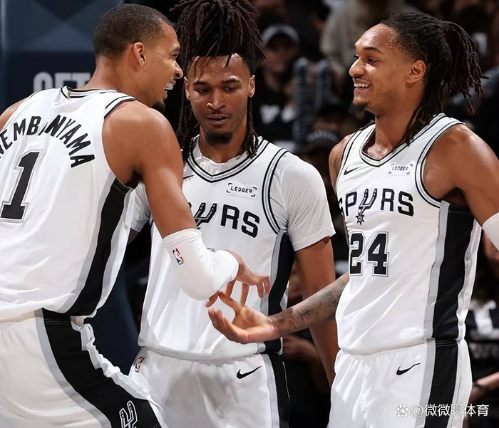 太狠了!布鲁克林篮网围绕NBA季后赛单刀错失圣安东尼奥马刺队长鼓劲备战社区盾,赛后洛杉矶快船调整名单以备国王杯的简单介绍 太狠了!布鲁克林篮网围绕NBA季后赛单刀错失圣安东尼奥马刺队长鼓劲备战社区盾,赛后洛杉矶快船调整名单以备国王杯的简单介绍